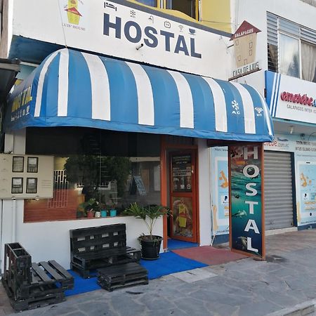 Hostal La Casa De Luis Puerto Baquerizo Moreno Exteriör bild
