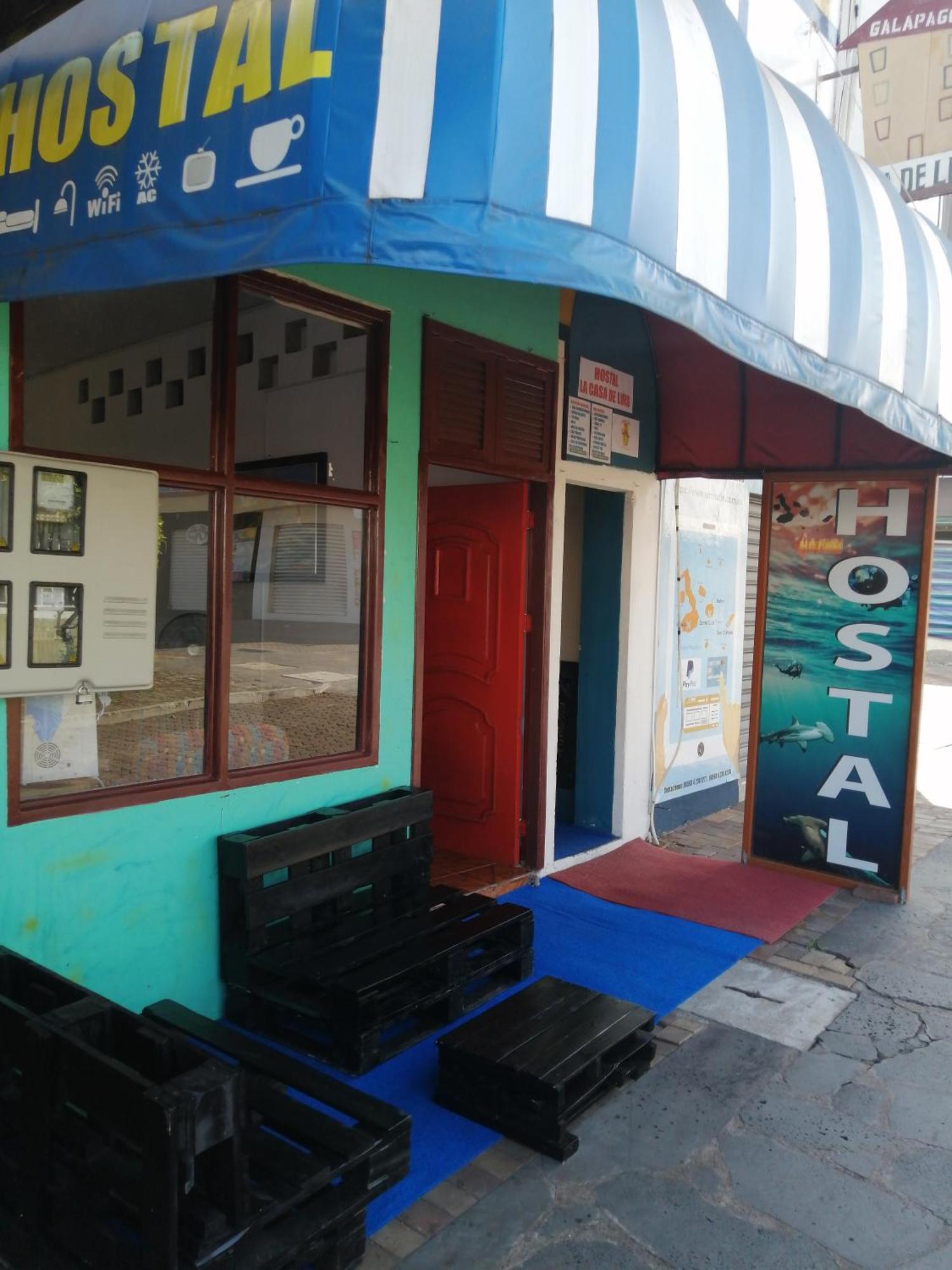 Hostal La Casa De Luis Puerto Baquerizo Moreno Exteriör bild