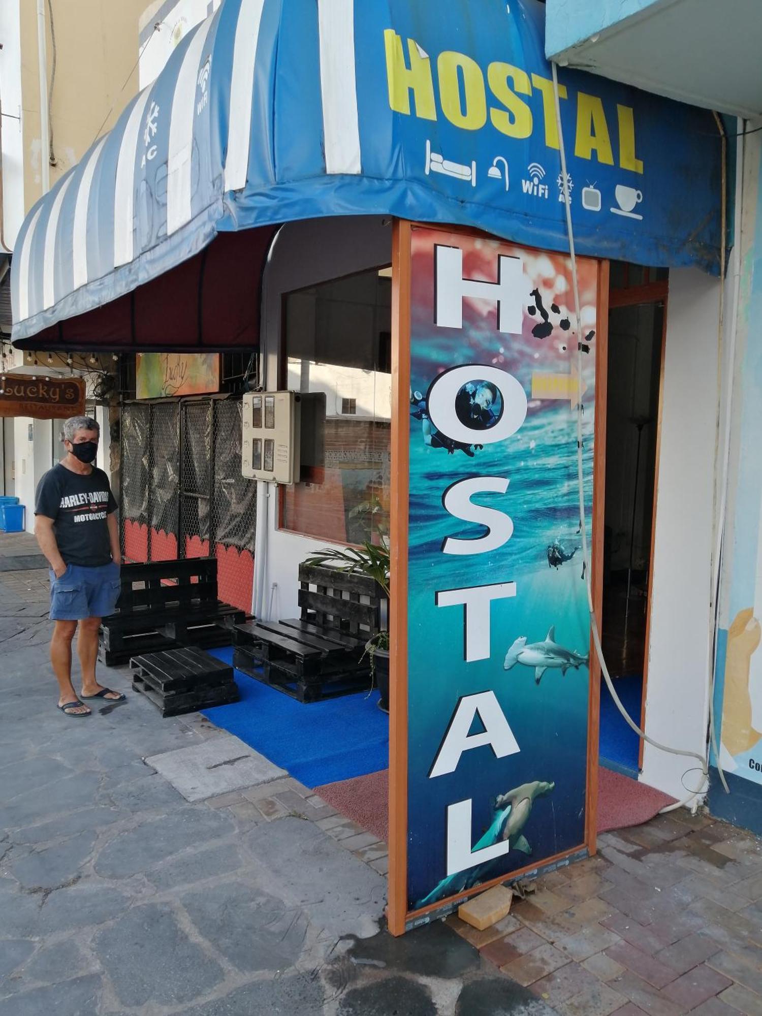 Hostal La Casa De Luis Puerto Baquerizo Moreno Exteriör bild